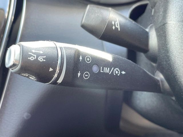 MERCEDES BENZ C CLAS 2016 Image 31