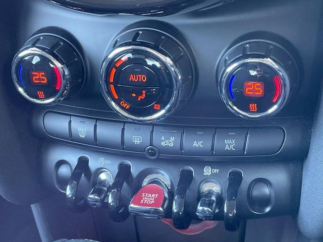 BMW MINI COOPER 5DOO 2017 Image 31