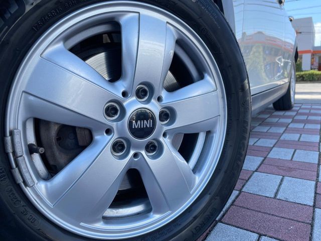 BMW MINI COOPER 5DOO 2017 Image 31