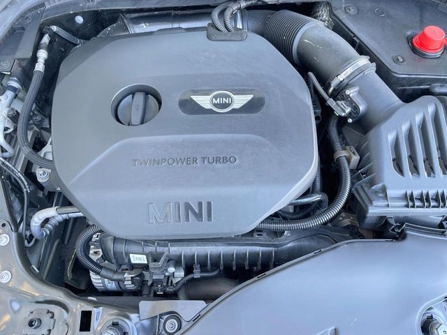 BMW MINI COOPER 5DOO 2017 Image 31