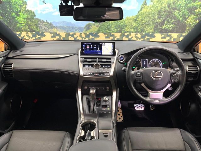 TOYOTA LEXUS NX300H 2020 Image 31