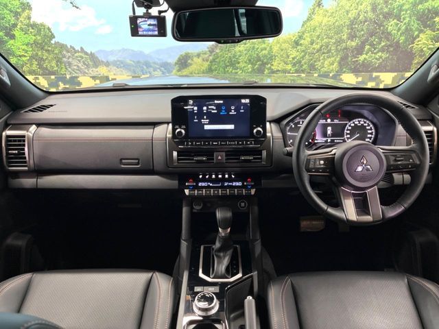 MITSUBISHI TRITON 2024 Image 31