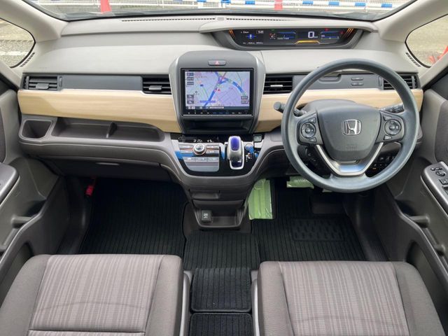 HONDA FREED HYBRID 2017 Image 31