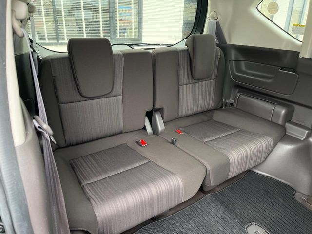 HONDA FREED HYBRID 2017 Image 31