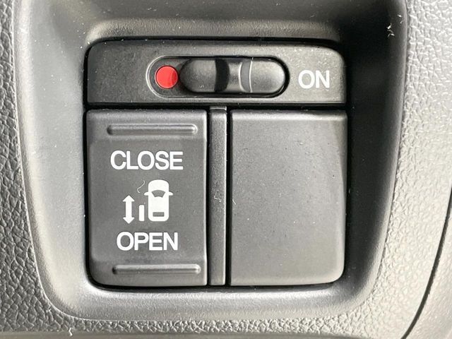 HONDA N BOX CUSTOM 2016 Image 31