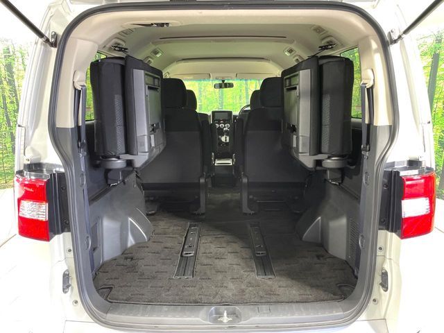 MITSUBISHI DELICA D:5 2WD 2017 Image 31
