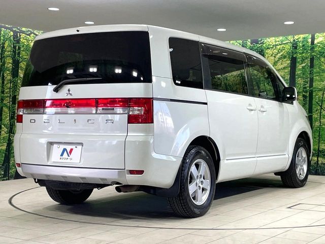 MITSUBISHI DELICA D:5 2WD 2017 Image 31