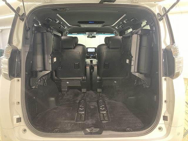 TOYOTA VELLFIRE 2017 Image 31