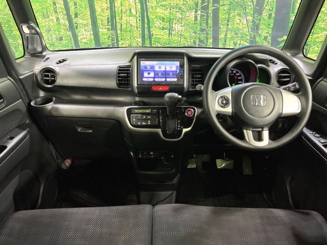 HONDA N BOX 2017 Image 31