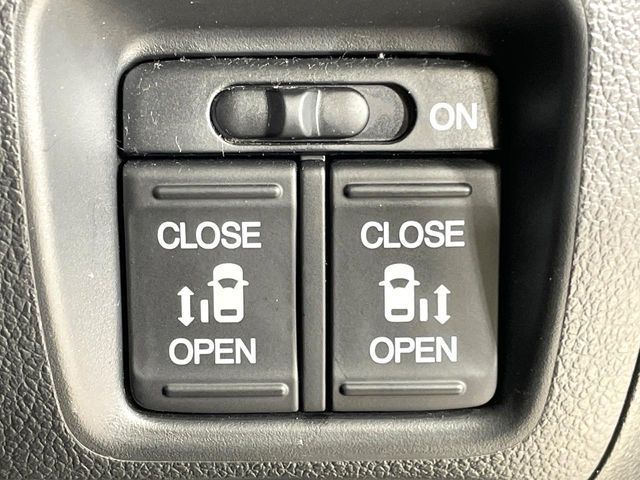 HONDA N BOX 2017 Image 31