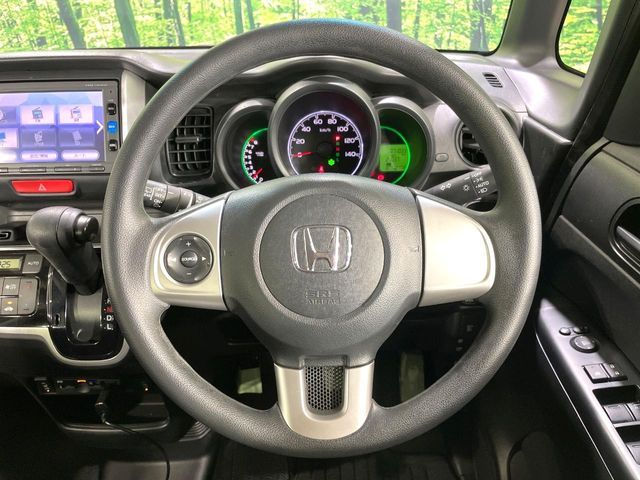 HONDA N BOX 2017 Image 31