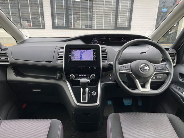 NISSAN SERENA  S-HYBRID 2017 Image 31