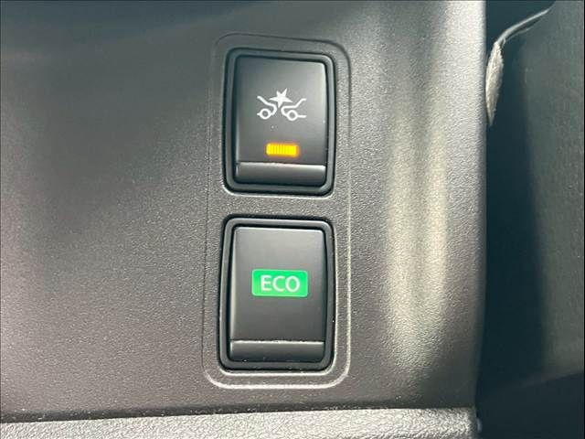 NISSAN SERENA  S-HYBRID 2018 Image 31