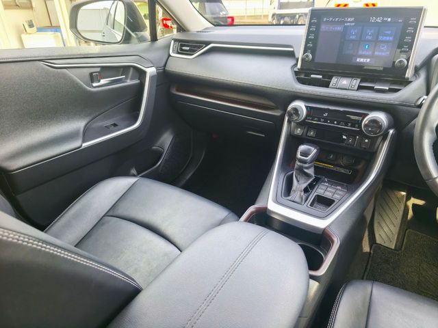 TOYOTA RAV4 4WD 2021 Image 31