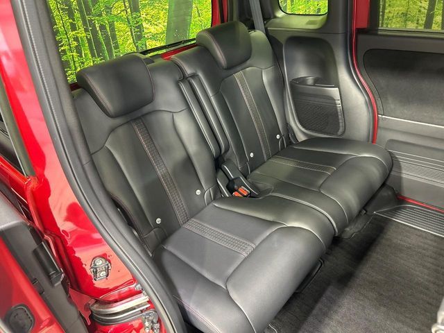 HONDA N BOX CUSTOM 2023 Image 31