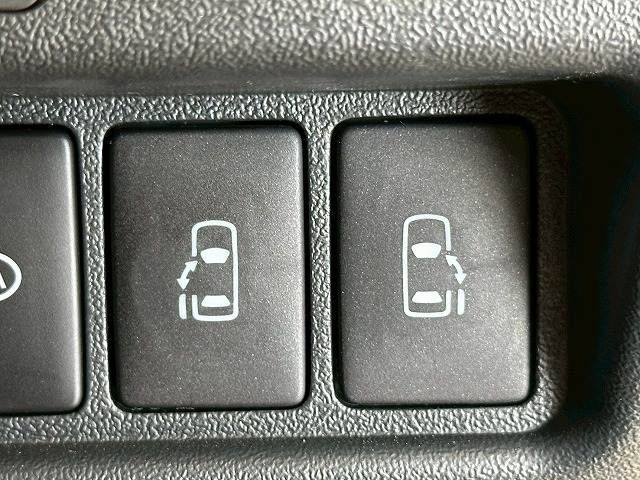 TOYOTA HIACE VAN 2WD 2025 Image 31