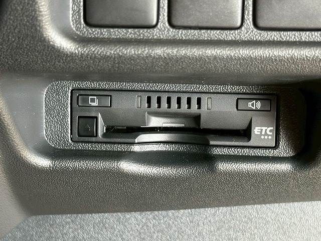 TOYOTA HIACE VAN 2WD 2025 Image 31