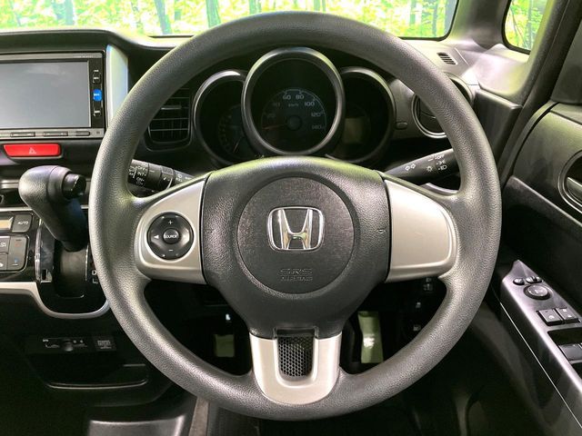 HONDA N BOX 2016 Image 31