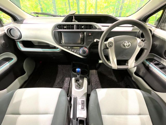 TOYOTA AQUA 2012 Image 31