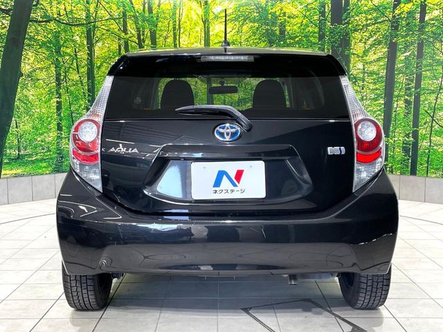 TOYOTA AQUA 2012 Image 31