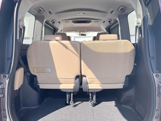 TOYOTA NOAH HYBRID 2014 Image 31