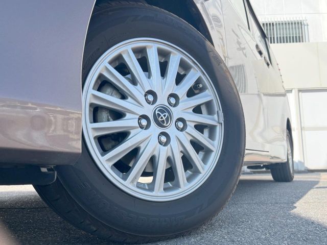 TOYOTA NOAH HYBRID 2014 Image 31