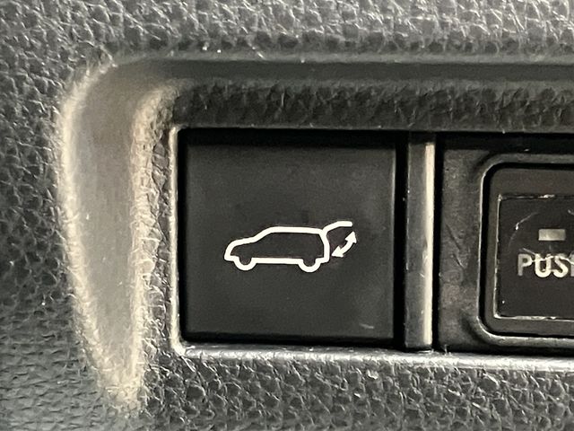 TOYOTA HARRIER HYBRID 2020 Image 31