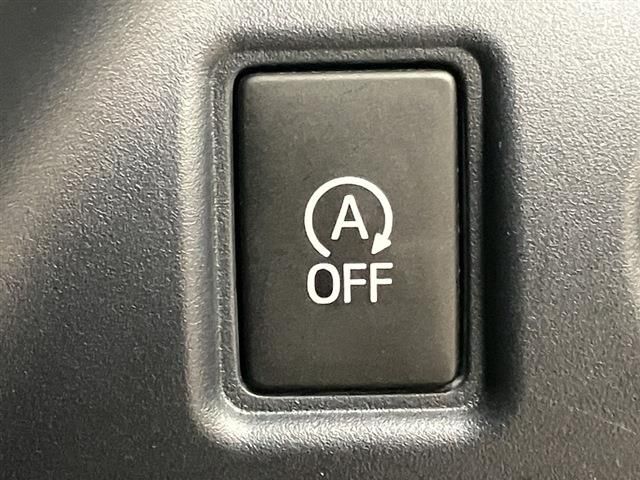 TOYOTA VOXY 2017 Image 31