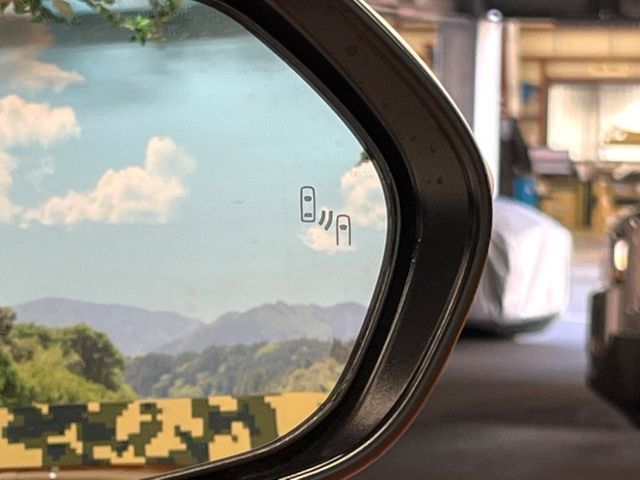 TOYOTA YARIS CROSS HYBRID 2025 Image 31