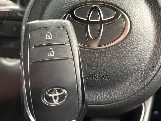 TOYOTA YARIS CROSS HYBRID 2025 Image 31