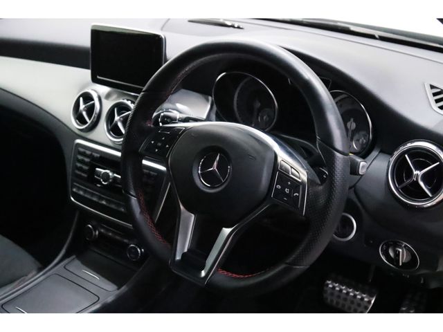 MERCEDES BENZ GLA CL 2014 Image 31