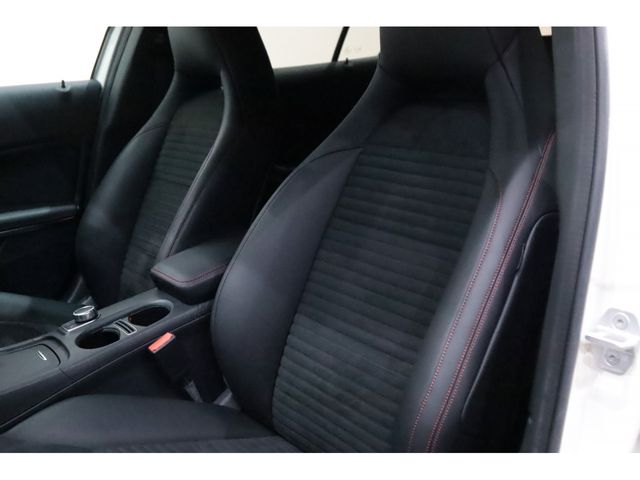 MERCEDES BENZ GLA CL 2014 Image 31