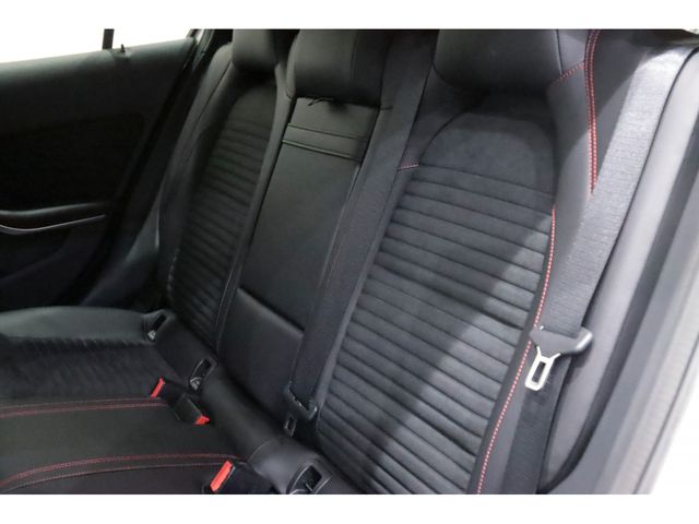 MERCEDES BENZ GLA CL 2014 Image 31