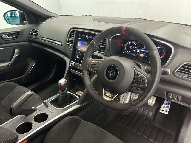 RENAULT MEGANE HATCH 2024 Image 31