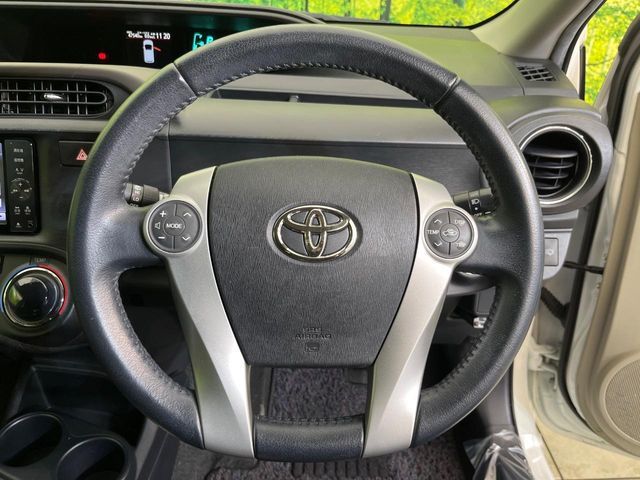 TOYOTA AQUA 2012 Image 31