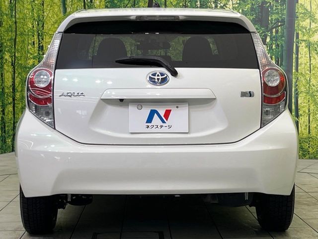 TOYOTA AQUA 2012 Image 31