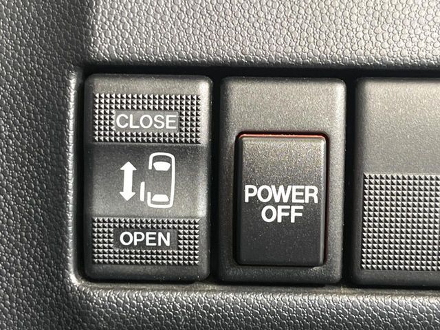 MAZDA PREMACY 2013 Image 31