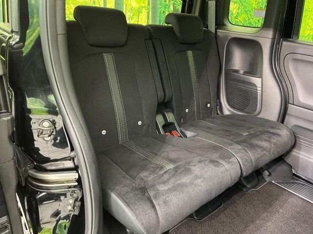 HONDA N BOX CUSTOM 2023 Image 31