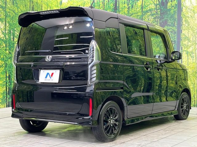HONDA N BOX CUSTOM 2023 Image 31
