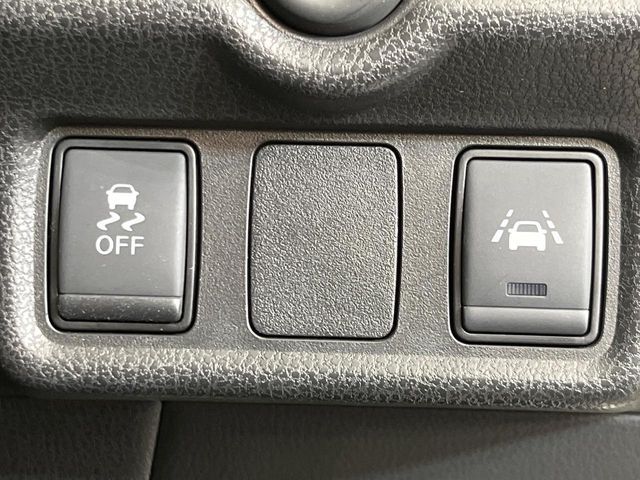 NISSAN NOTE 2017 Image 31