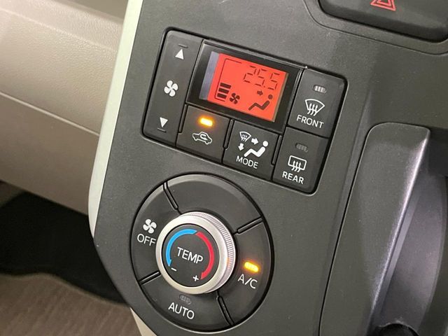 DAIHATSU TANTO 2015 Image 31