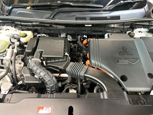 MITSUBISHI OUTLANDER PHEV 2022 Image 31