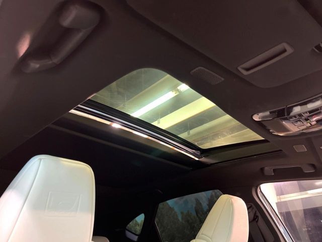 TOYOTA LEXUS NX350H 2023 Image 31