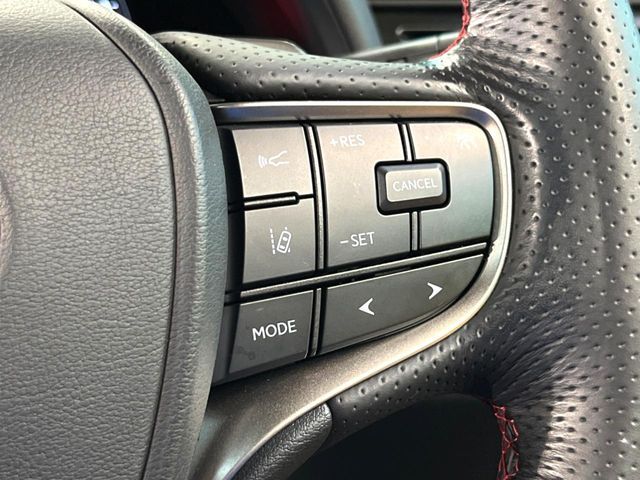 TOYOTA LEXUS UX250H 2021 Image 31