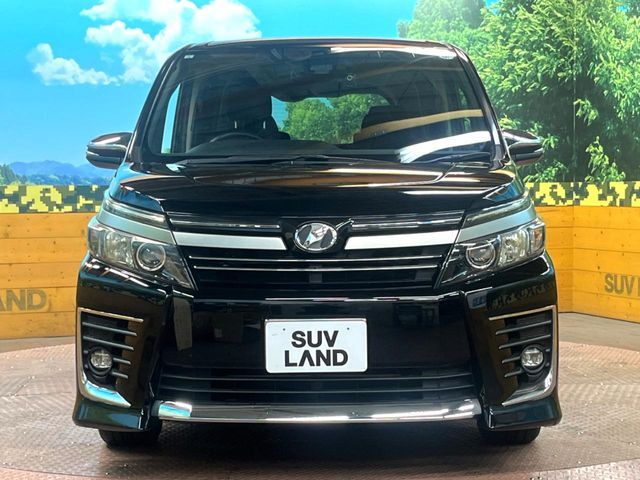 TOYOTA VOXY 2017 Image 31