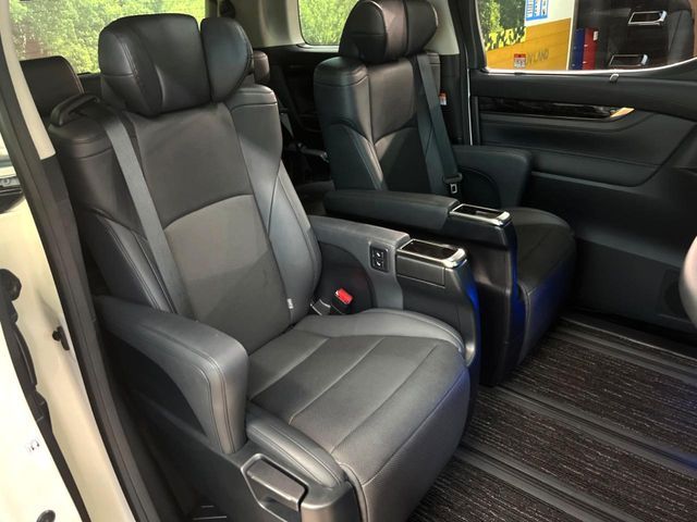 TOYOTA ALPHARD 2023 Image 31