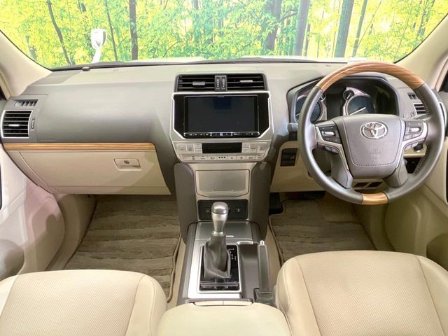 TOYOTA LANDCRUISER PRADO 2023 Image 31