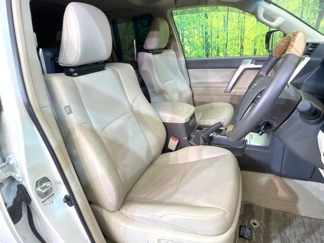 TOYOTA LANDCRUISER PRADO 2023 Image 31