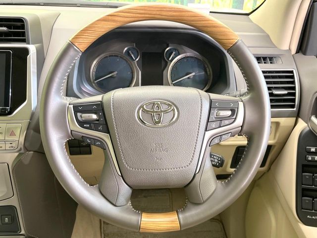 TOYOTA LANDCRUISER PRADO 2023 Image 31