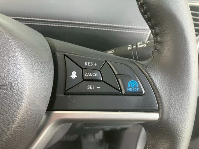 NISSAN SERENA  S-HYBRID 2017 Image 31